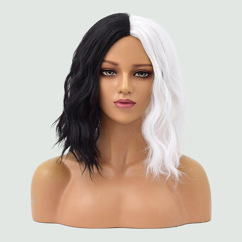 Half-black half-white short wavy wig